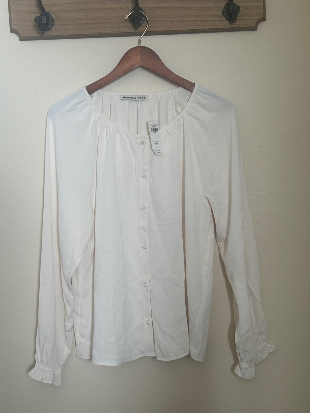 Abercrombie & Fitch Cream Button-Front Blouse Large